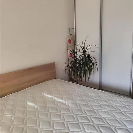 Apartment Aerodrom District 1-bed Sleeps 2 With Parking Skopje