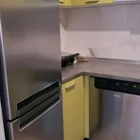 Apartment Aerodrom District 1-bed Sleeps 2 With Parking