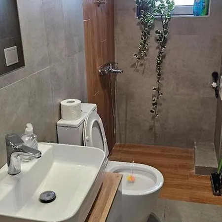 Apartment Aerodrom District 1-bed Sleeps 2 With Parking